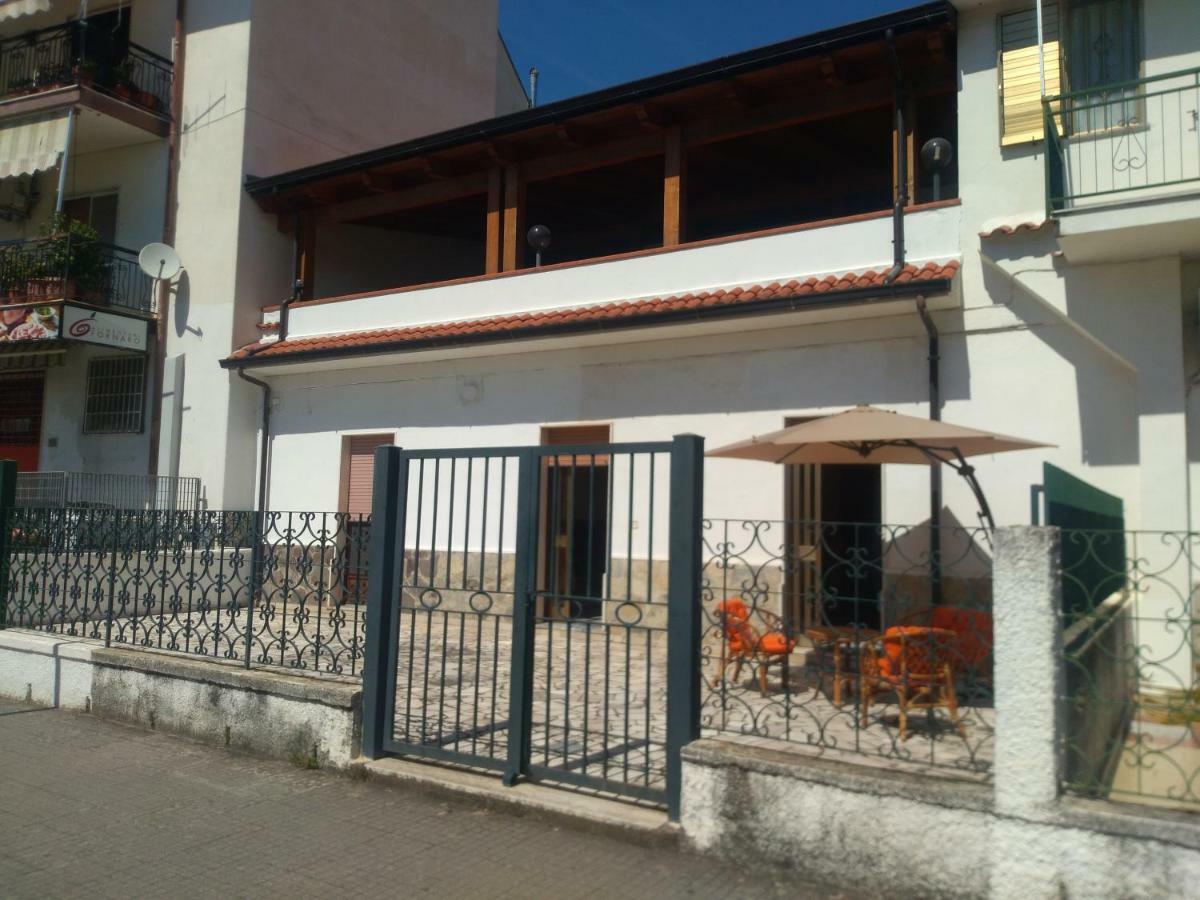 Mary&Bi Apartment Scalea Exterior photo